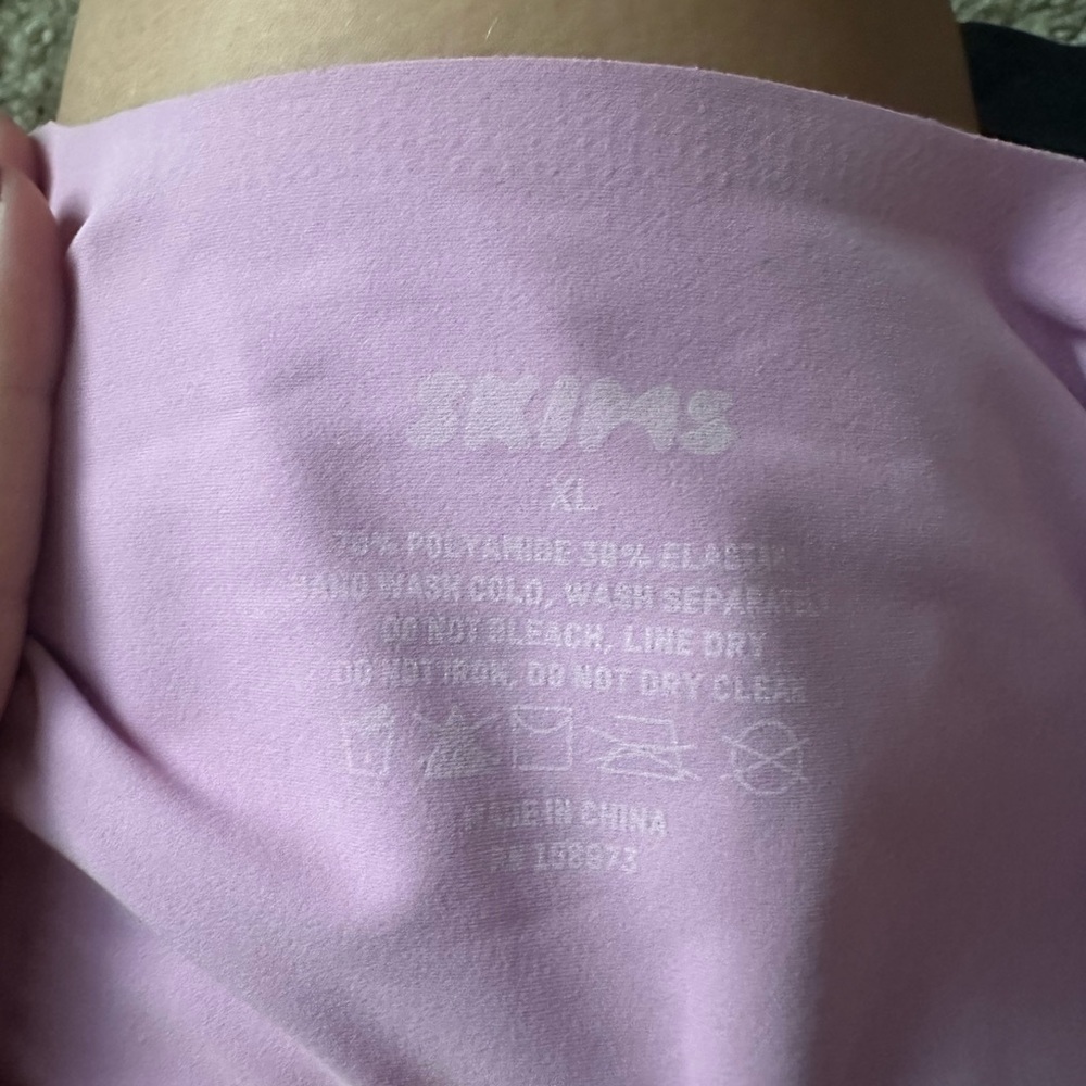 SKIMS Soft Pink Bra Top - Picture 4 of 5
